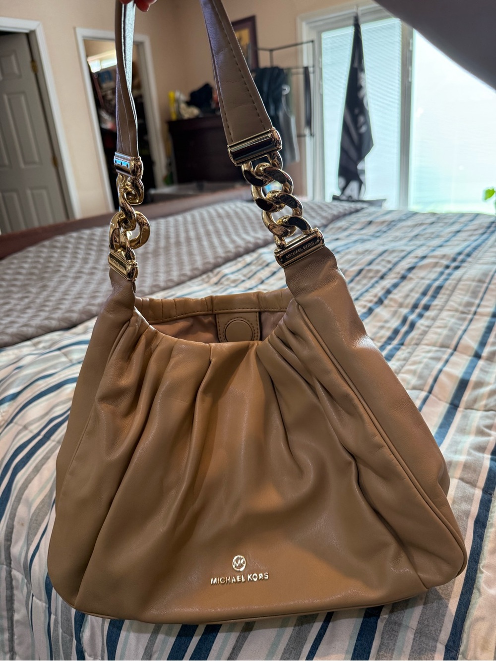 Michael Kors Hannah Camel Tan Leather Shoulder Hobo with Gold Chain Accents HTF